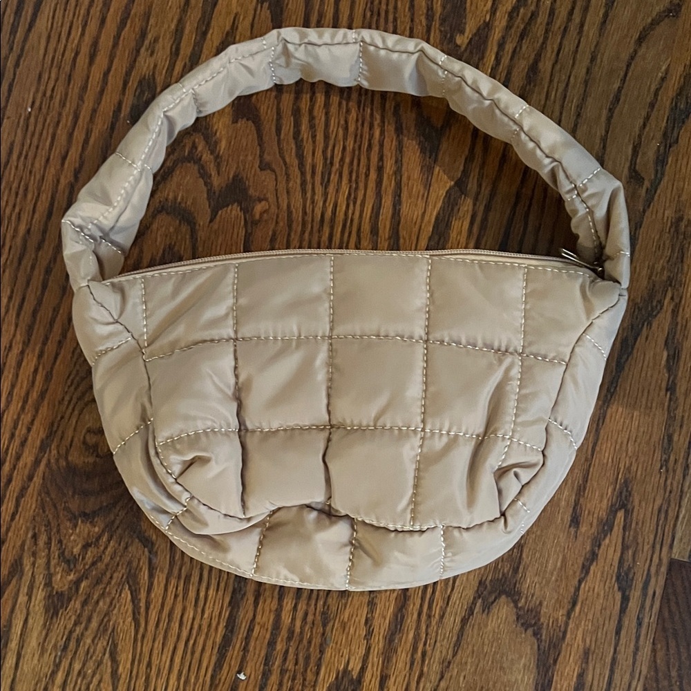 🆕Quilted Tan Shoulder Bag 11 x 6.5 inches
